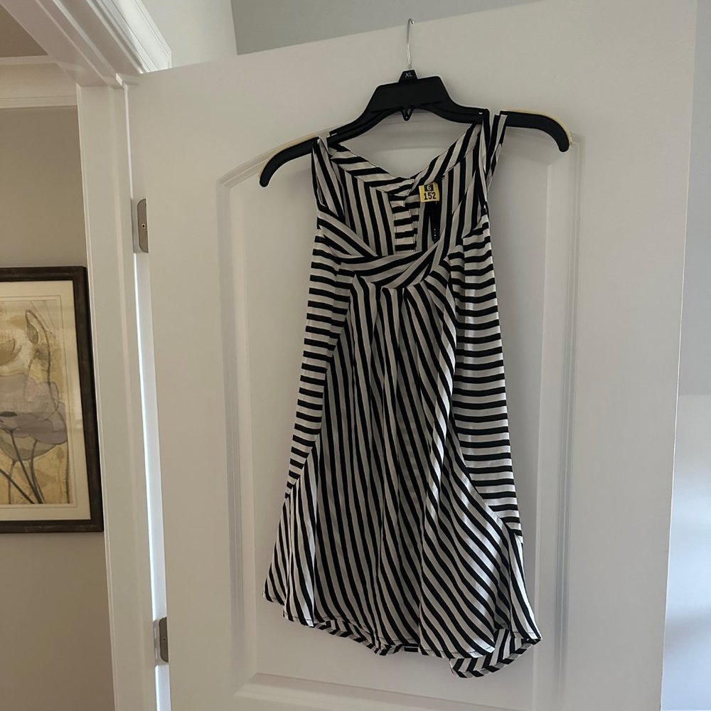 Belltrix black and white top